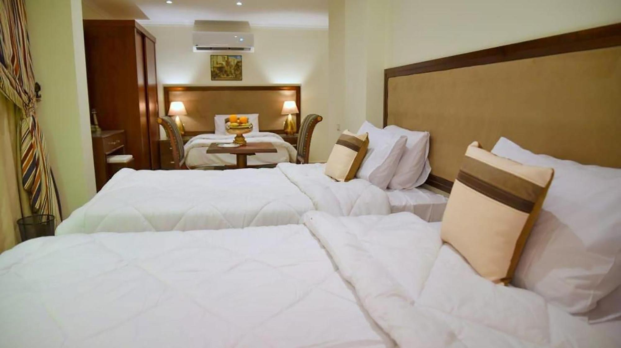 Flower Pyramids Inn Kafrat al Jabal Exterior photo