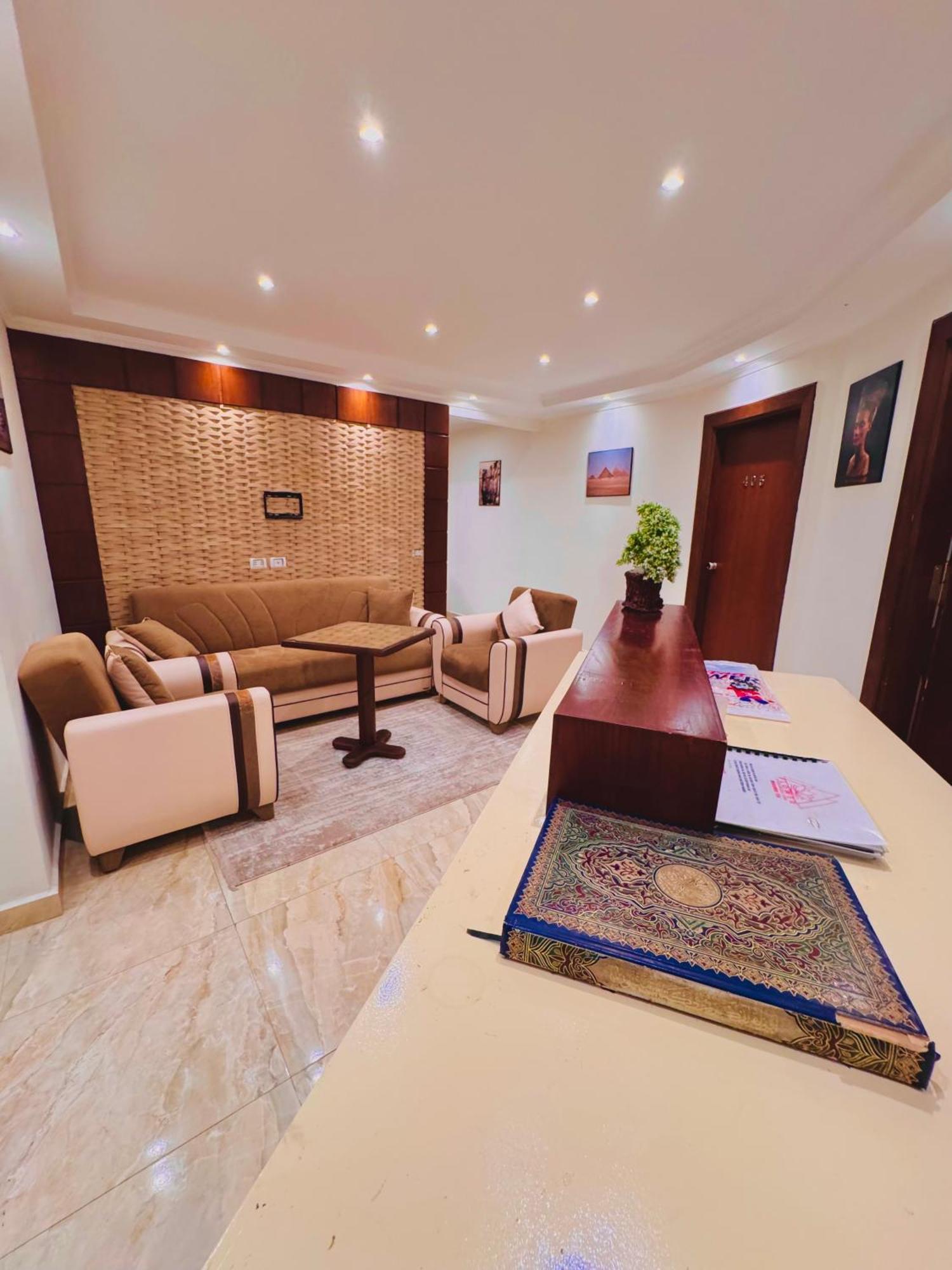 Flower Pyramids Inn Kafrat al Jabal Exterior photo